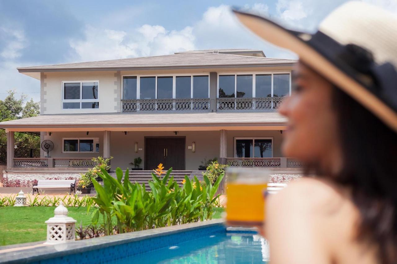 Stayvista'S The Cincin With Elegant Rooms, Snooker Table, Pool, Scenic View, And Jacuzzi Лонавала Екстериор снимка