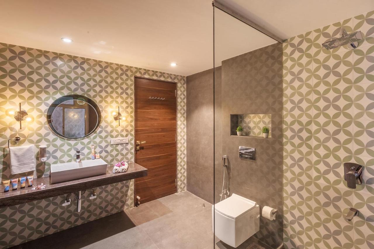 Stayvista'S The Cincin With Elegant Rooms, Snooker Table, Pool, Scenic View, And Jacuzzi Лонавала Екстериор снимка